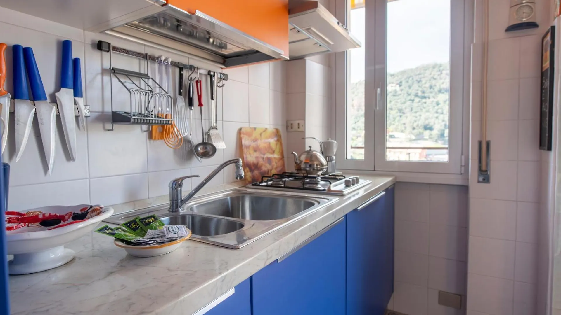 239 - Casa Del Sole Vista Mare Moneglia - 5Minuti A Piedi Dal Mare - Parcheggio Privato Apartment 0*,  Italy